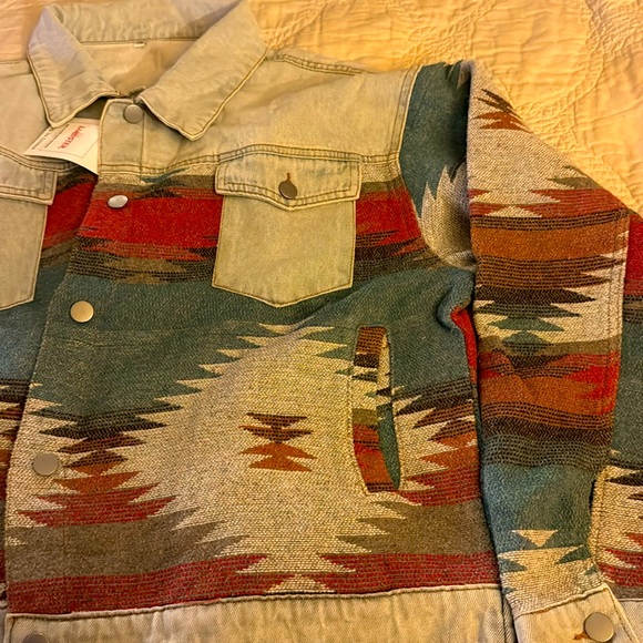 Lumister Aztec Jacket - Picture 4 of 7